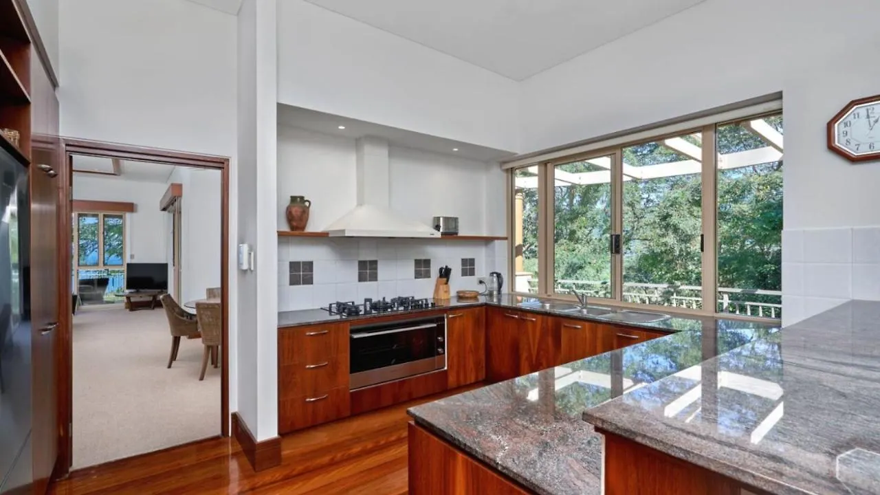 Villa Sweeping Views Palm Cove Australia
